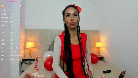 Snapshot of mature_vayolet chatting on February 14, 7:23 pm Vayolet Castro online show from February 14, 7:23 pm