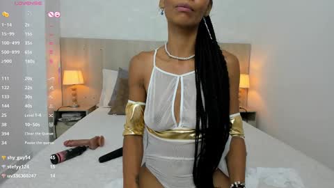 Snapshot of mature_vayolet chatting on March 11, 1:16 am Vayolet Castro online show from March 11, 1:16 am