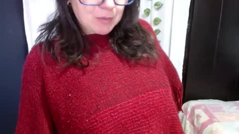 Snapshot of mature_wolf chatting on January 11, 2:25 pm Sonia online show from January 11, 2:25 pm