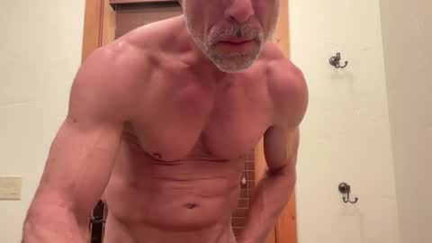 Snapshot of maturefit1 chatting on February 27, 2:11 am maturefit1 online show from February 27, 2:11 am