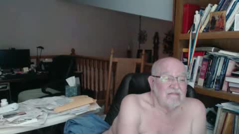 Older guy for older c2c online show from June 5, 3:02 am