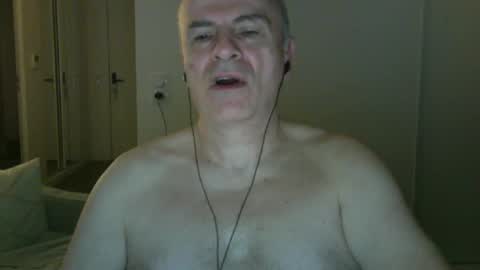 Snapshot of maturehotman chatting on March 1, 6:35 am maturehotman online show from March 1, 6:35 am