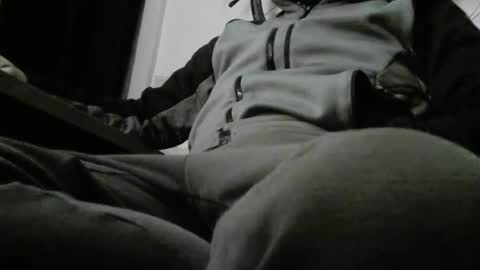 Snapshot of maty_212121 chatting on February 19, 10:53 pm Mattias online show from February 19, 10:53 pm