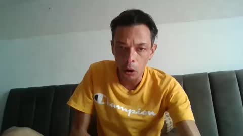 Snapshot of maudeluxe chatting on May 18, 10:04 pm maudeluxe online show from May 18, 10:04 pm