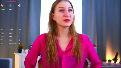 maureencoombs online show from April 12, 5:23 am