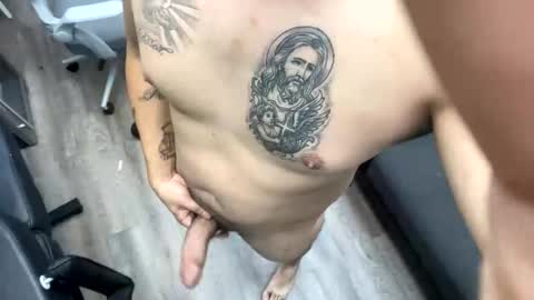 Snapshot of mauricio76pl chatting on May 8, 1:16 pm Bigdick469 online show from May 8, 1:16 pm