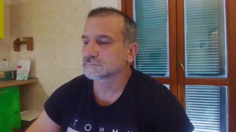 mauro1971 online show from October 10, 12:15 pm