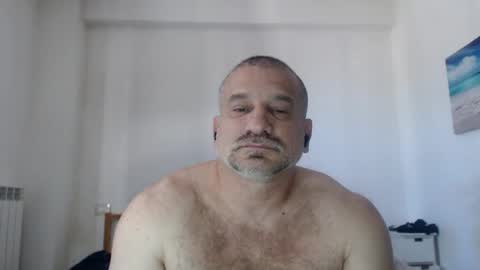 mauro1971 online show from May 3, 7:58 am