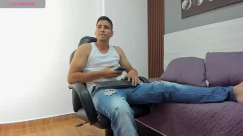mauro_boy online show from July 2, 7:31 pm
