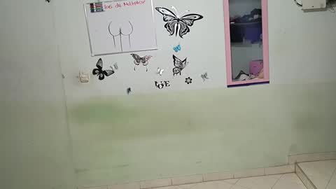 mauroluxandra online show from January 12, 2:35 am