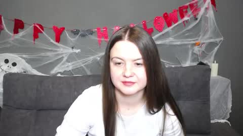 Snapshot of mavkacute chatting on October 16, 6:31 pm MavkaCute online show from October 16, 6:31 pm