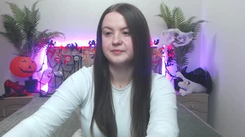 Snapshot of mavkacute chatting on October 22, 7:35 pm MavkaCute online show from October 22, 7:35 pm