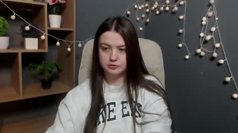 MavkaCute online show from February 6, 7:17 pm