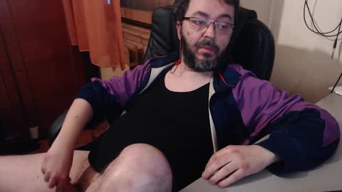 Max online show from December 27, 6:35 am