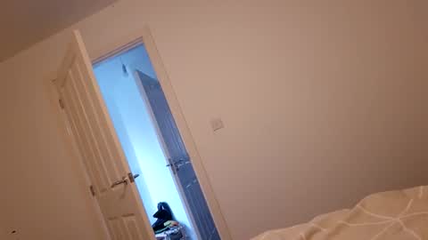 max_0737 online show from September 22, 5:26 pm