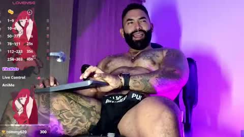 Snapshot of max__prada chatting on September 20, 1:50 am max__prada online show from September 20, 1:50 am