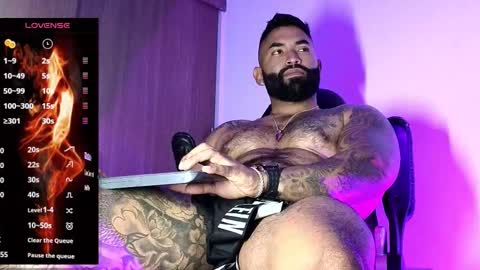 Snapshot of max__prada chatting on October 12, 1:48 am max__prada online show from October 12, 1:48 am