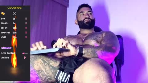 Snapshot of max__prada chatting on October 18, 1:30 am max__prada online show from October 18, 1:30 am