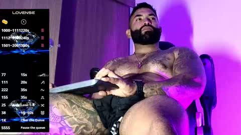 Snapshot of max__prada chatting on November 1, 1:51 am max__prada online show from November 1, 1:51 am