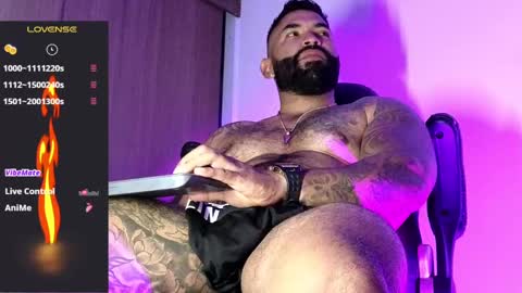 Snapshot of max__prada chatting on November 22, 1:59 am max__prada online show from November 22, 1:59 am