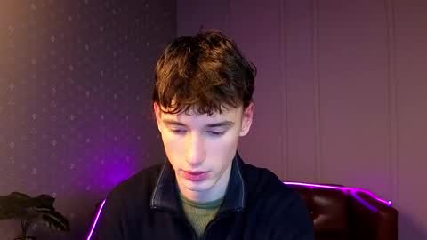 Max online show from December 23, 10:35 am