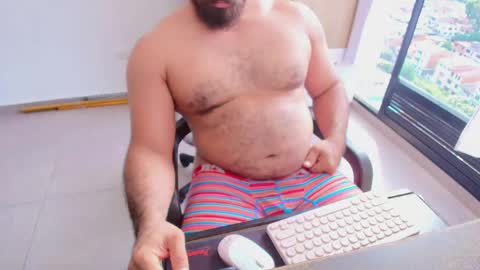 max_love25 online show from June 1, 9:05 pm