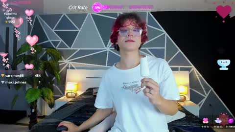 Snapshot of max_lover1 chatting on March 8, 11:18 pm Max lover1 online show from March 8, 11:18 pm