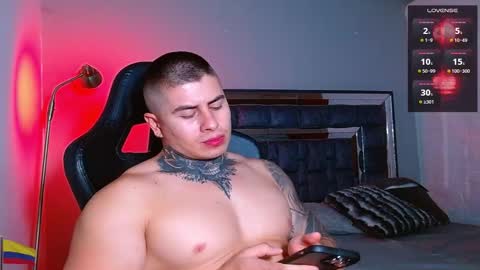 Snapshot of max_mayer chatting on December 16, 3:44 am Maximo Mayer online show from December 16, 3:44 am