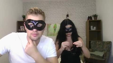 Max  Aliya online show from October 26, 7:58 am