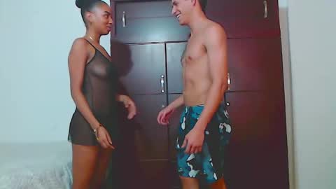 Snapshot of max_n_sofia chatting on February 7, 7:06 pm Max y Sofia online show from February 7, 7:06 pm