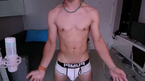 Snapshot of max_russell chatting on March 9, 2:29 am Former Porn Star online show from March 9, 2:29 am