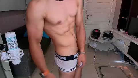 Snapshot of max_russell chatting on March 9, 11:36 am Former Porn Star online show from March 9, 11:36 am