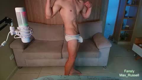 Snapshot of max_russell chatting on October 17, 12:52 pm Former Porn Star online show from October 17, 12:52 pm