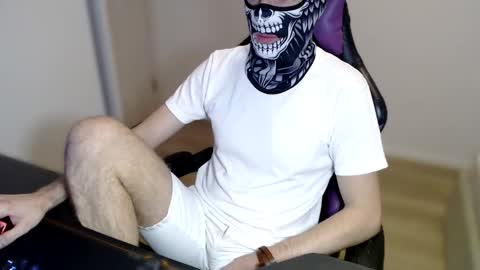 Snapshot of max_slayer chatting on December 14, 7:03 am max slayer online show from December 14, 7:03 am