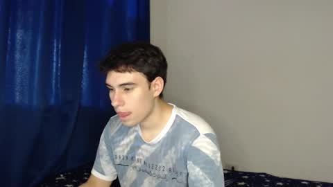 Snapshot of max_snow1616 chatting on October 13, 7:14 pm max_snow1616 online show from October 13, 7:14 pm