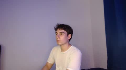 Snapshot of max_snow1616 chatting on November 6, 11:48 pm max_snow1616 online show from November 6, 11:48 pm