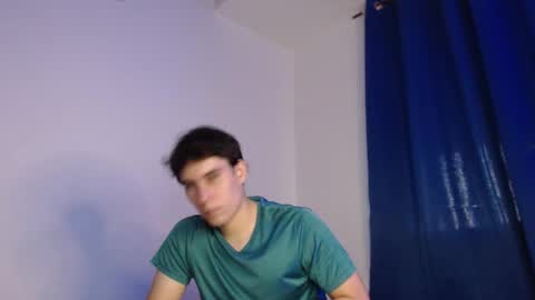 Snapshot of max_snow1616 chatting on November 14, 9:13 pm max_snow1616 online show from November 14, 9:13 pm