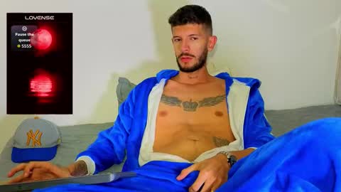 Max Taylor online show from December 14, 3:12 am