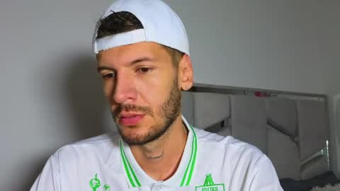 Max Taylor online show from April 15, 2:18 am