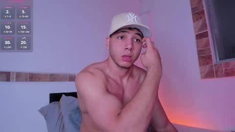 max_valiant1 online show from October 21, 9:54 am