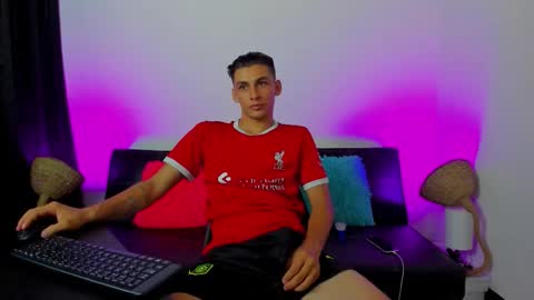 MAX     online show from September 23, 7:00 am