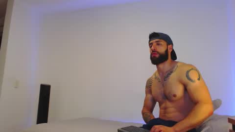 Snapshot of max_xl_ chatting on January 14, 3:17 pm max_xl_ online show from January 14, 3:17 pm