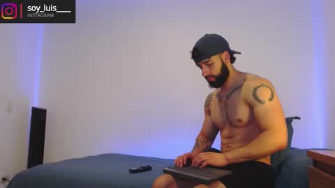 Snapshot of max_xl_ chatting on February 6, 3:37 pm max_xl_ online show from February 6, 3:37 pm