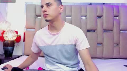 Snapshot of maxbenetti chatting on September 9, 12:37 pm Maximiliano online show from September 9, 12:37 pm