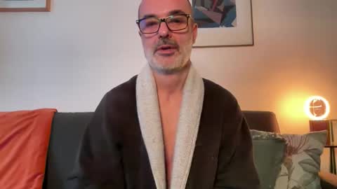 Max Mikado online show from November 22, 3:00 pm