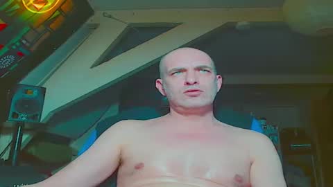 maxhardcore77 online show from March 24, 12:59 am