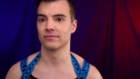 Snapshot of maxhughes chatting on November 15, 5:16 am Max Hughes online show from November 15, 5:16 am