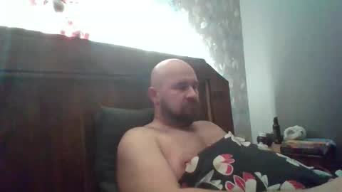 Snapshot of maxhunter chatting on November 18, 6:34 pm maxhunter online show from November 18, 6:34 pm