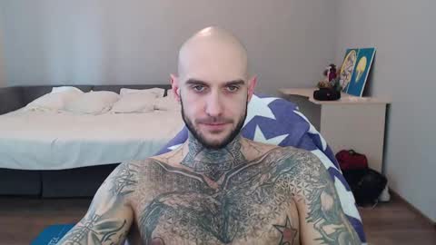 Snapshot of maxi_foxxx chatting on March 12, 11:53 am Maximus Fox online show from March 12, 11:53 am
