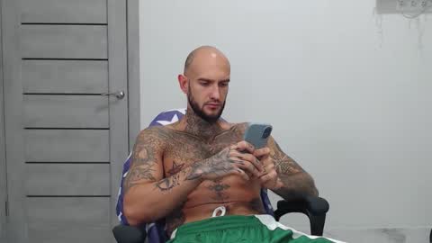 Snapshot of maxi_foxxx chatting on October 10, 6:34 am Maximus Fox online show from October 10, 6:34 am